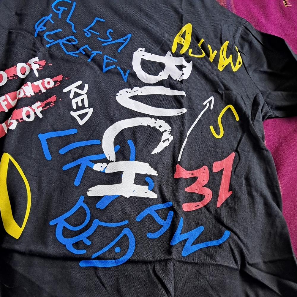 Trendy Fashionista Tshirt - Picture 2 of 4